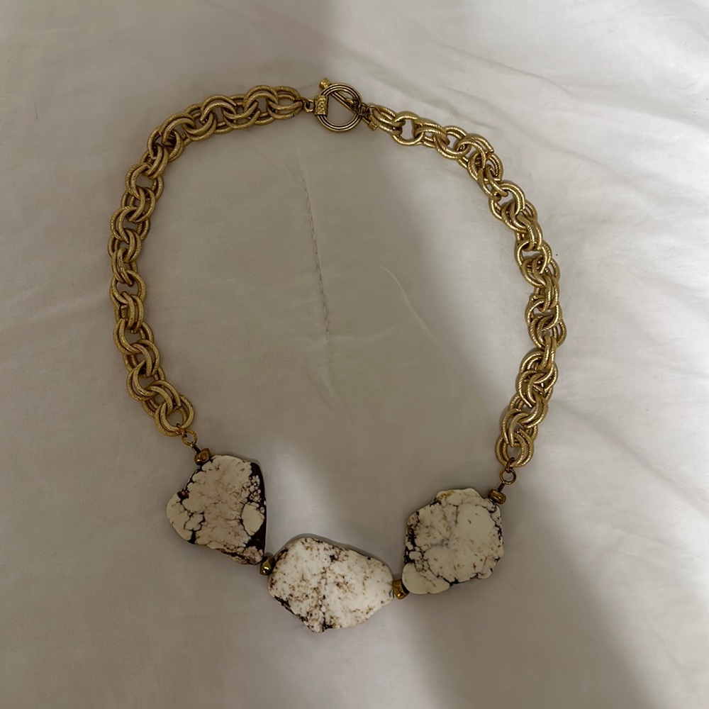 Boutique necklace